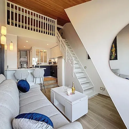 Vue Yourhosthelper Apartment *